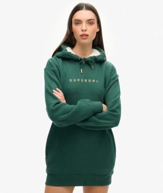 Abito con cappuccio e logo metallico di lusso
