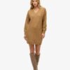 Abito maglione con scollo a V