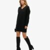 Abito maglione con scollo a V