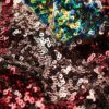 Abito midi con scollo all’americana e paillettes