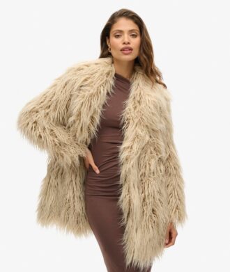 Cappotto in pelliccia sintetica di media lunghezza