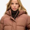 Giacca bomber sportiva Puffer con cappuccio Giacca bomber sportiva Puffer con cappuccio