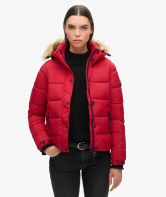 Giacca corta con cappuccio in stile pantaloncini