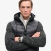 Giacca ibrida in maglia con cappuccio