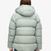 Giacca sportiva imbottita di media lunghezza con cappuccio Hooded Giacca sportiva imbottita di media lunghezza con cappuccio Hooded
