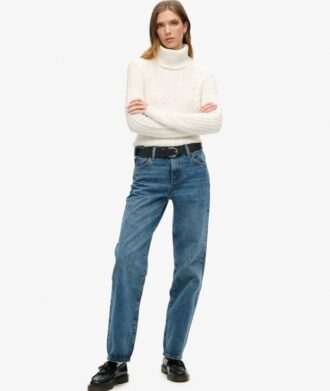 Jeans a vita media e gamba larga