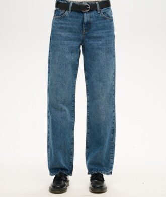 Jeans a vita media e gamba larga