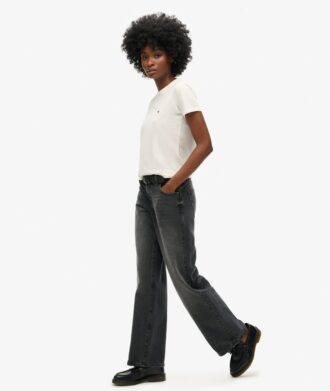 Jeans a vita media e gamba larga