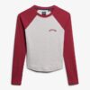 Maglietta a maniche lunghe con logo Essential a costine