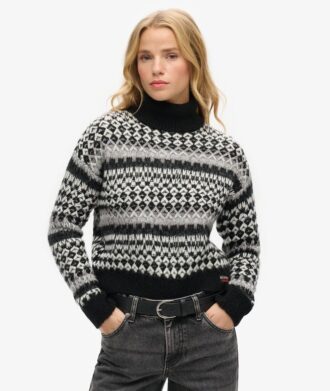 Maglione corto a collo alto in maglieria