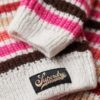 Maglione corto a righe con collo alto