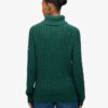 Maglione morbido a collo alto con trecce