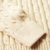 Maglione morbido a collo alto con trecce Maglione morbido a collo alto con trecce