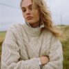 Maglione polo con lavorazione a trecce Aran Maglione polo con lavorazione a trecce Aran