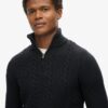 Maglione Vintage Jacob con lavorazione a trecce e mezza zip Maglione Vintage Jacob con lavorazione a trecce e mezza zip