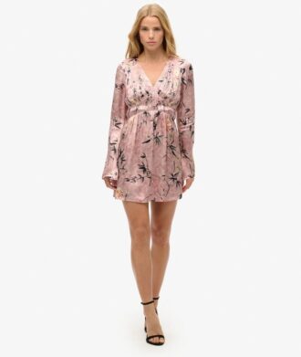 Miniabito in jacquard con maniche svasate