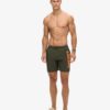Pantaloncini da bagno Sport Graphic da 17 pollici in materiale riciclato
