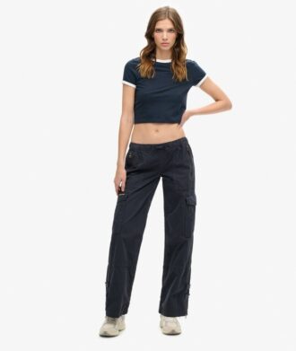 Pantaloni cargo a vita bassa e gamba larga