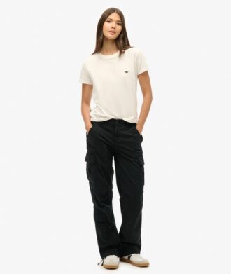 Pantaloni cargo a vita bassa e taglio dritto