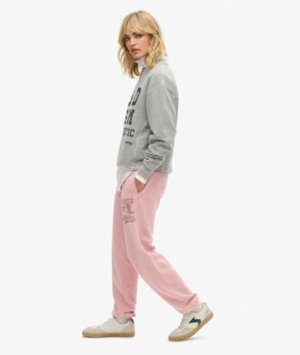 Pantaloni jogger Athletic Essentials con stampa Vintage