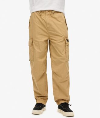 Pantaloni larghi da paracadutista