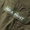 Pantaloni larghi da paracadutista