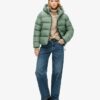 Piumino sportivo con cappuccio Hooded Piumino sportivo con cappuccio Hooded