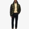 Puffer sportivo con cappuccio a blocchi di colore