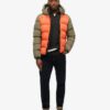 Puffer sportivo con cappuccio a blocchi di colore