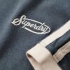 T-shirt a righe retrò con logo Essential