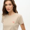T-shirt aderente con logo Essential T-shirt aderente con logo Essential