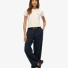 T-shirt aderente con logo Essential T-shirt aderente con logo Essential