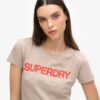 T-shirt aderente con logo Sportswear T-shirt aderente con logo Sportswear