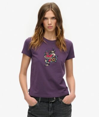 T-shirt aderente con piccolo tatuaggio in strass