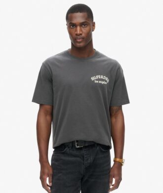 T-shirt ampia con grafica sul retro
