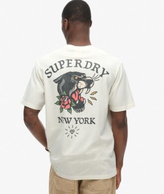 T-shirt ampia con grafica sul retro