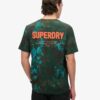 T-shirt ampia con grafica Utility Camo T-shirt ampia con grafica Utility Camo