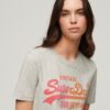 T-shirt comoda con grafica tono su tono