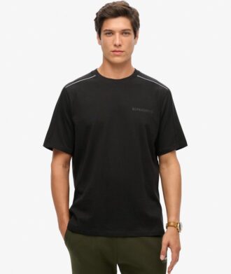 T-shirt comoda con logo Tech