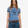 T-shirt con collo a costine e stampa da spiaggia Athletic Essentials