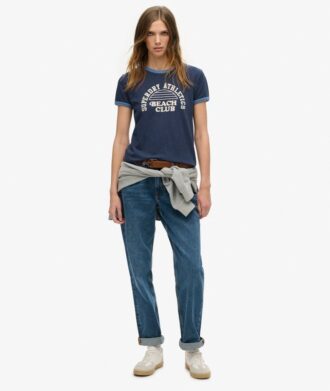 T-shirt con collo a costine e stampa da spiaggia Athletic Essentials