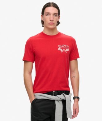 T-shirt con grafica Outdoor