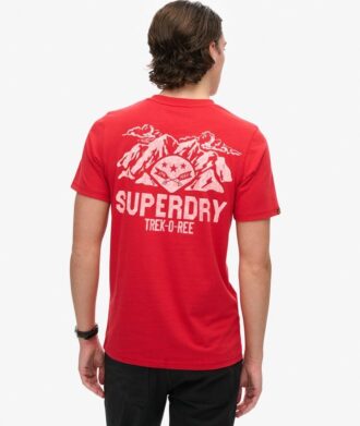 T-shirt con grafica Outdoor
