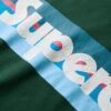 T-shirt con logo a righe retrò