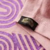 T-shirt con logo glitterato retrò