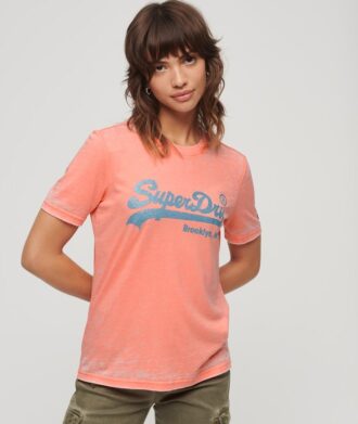 T-shirt con logo Vintage decorato