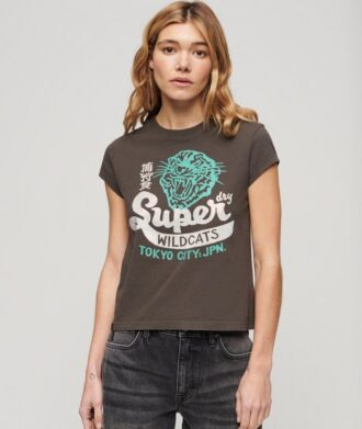 T-shirt con maniche ad aletta e decorazioni