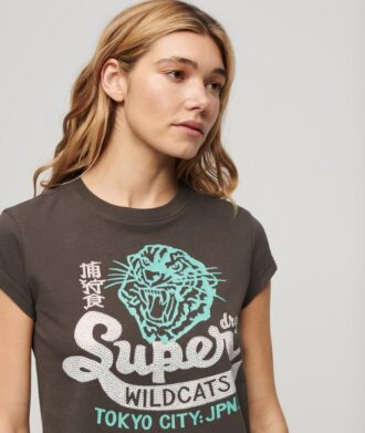 T-shirt con maniche ad aletta e decorazioni