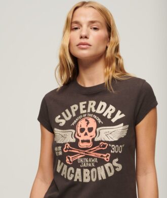 T-shirt con maniche ad aletta e decorazioni