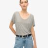 T-shirt con scollo a V ricamata Studios Slub